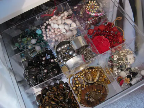 sieraden-opberglade-ikea-kleedkamer