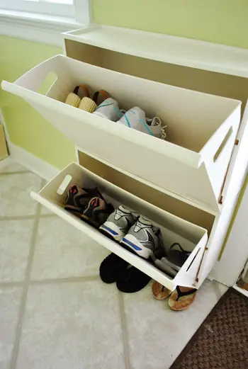 Schoenen terug binnen
