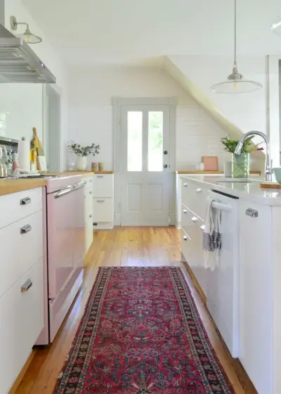 Beach House Keuken Roze Kachel Backsplash Down Barrel