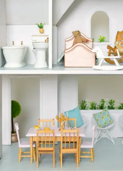 T poppenhuis verticale eetkamer badkamer slaapkamer
