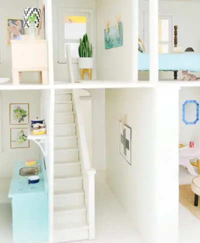 Escales de la casa de nines de l'habitació de les nenes2