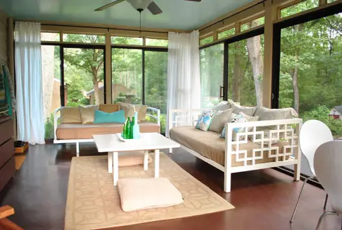 Sunroom festett mennyezet hátul