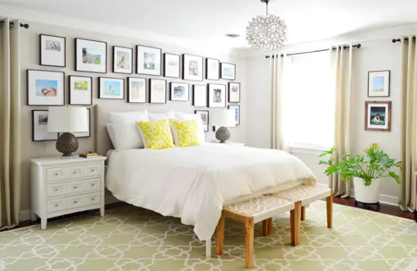 Beige-verf-hoofdslaapkamer-volledige frame-galerij-muur