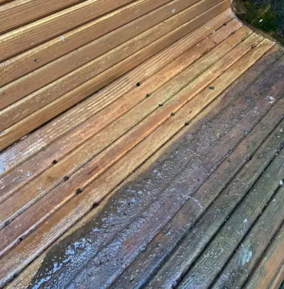 Buitendouche tijdens bank Powerwashed