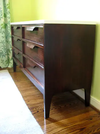 Dressoir overspuiten na 1