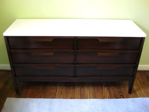 Overspuiten na dressoir 2