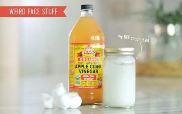 Cosas raras para la cara con vinagre de sidra de manzana y aceite de coco
