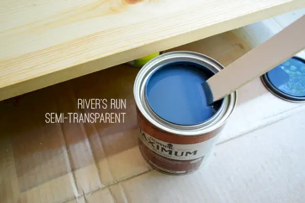 Bank 10 Rivers Run Can