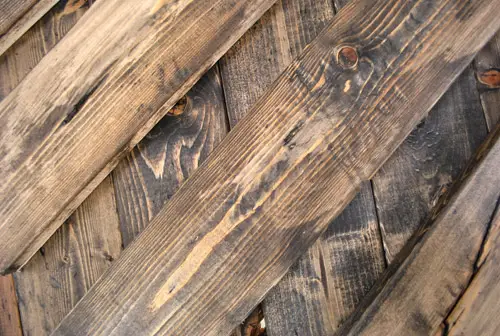 Verontrust hout voorbeeld