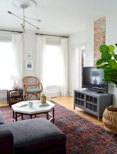 Beach Housen sohvapöytä ruokapöydän jälkeen