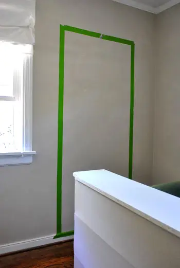 Boekenkast afgeplakt