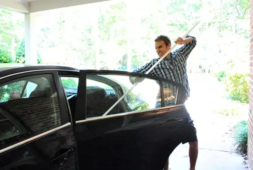 DayInLife 8 Trim uit de auto