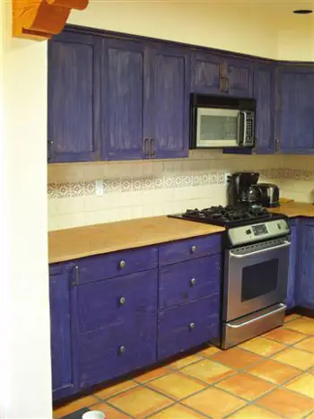 blauwe-kasten-adobe-keuken-kleur-consult