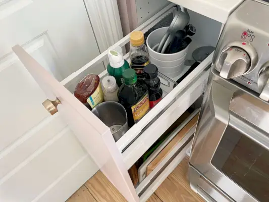 Grotere uitschuifbare Ikea-lade met bakolie