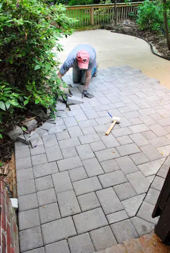 Dirt John Döşeme Taşları