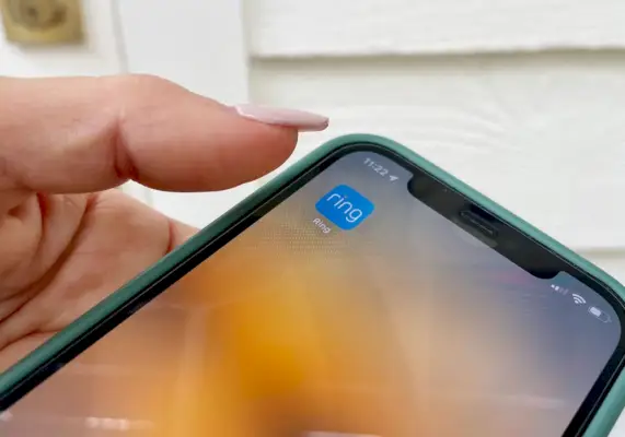 Ring-app op het scherm van de mobiele telefoon