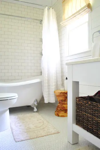 Julie 22 욕실 세부정보