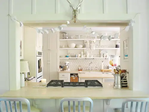 Julie 10 거실 엿보기 바 2