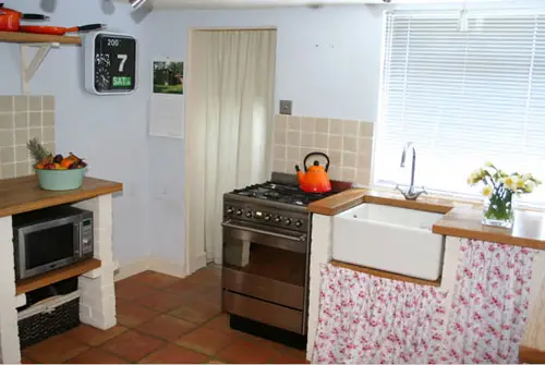 cottage-chic-shabby-wit-Engelse keuken-zoete stijl