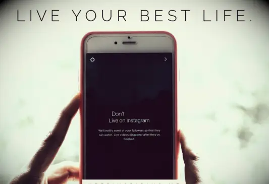 A phone screen with a message saying videos will disappear after being viewed