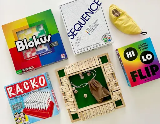 Beste gemakkelijk te leren bordspellen Blokus-reeks Bananagrams Racko Sluit de doos Hi Lo Flip
