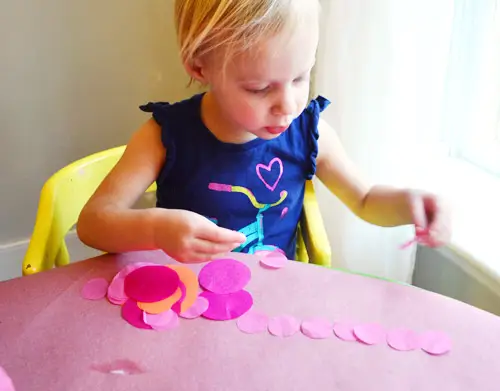 Weefsel 7 Spelen met papier