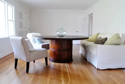 Dpöytäsohva etuoveen