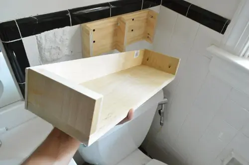 BathShelf 4 prikazuje zadnjo stran police