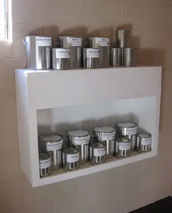 Llauna de pintura del soterrani 2