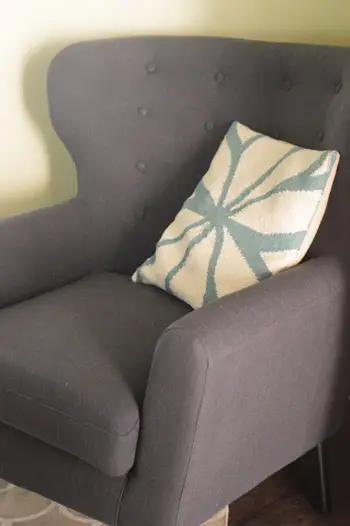 Kėdės detalė22