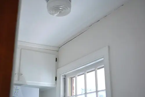 Gebarsten plafond