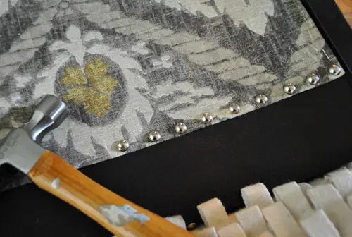 Houpací rozmístěné nailheads1