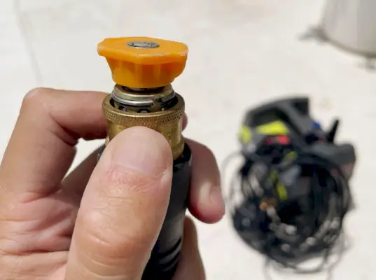 Sproeikoptip op Ryobi elektrische hogedrukreiniger vervangen