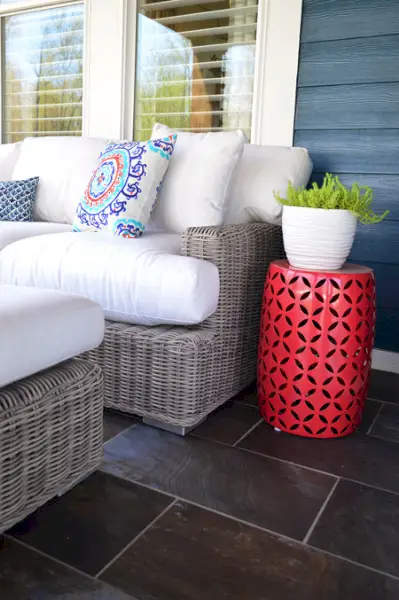 SHODetalle del piso de baldosas para exteriores