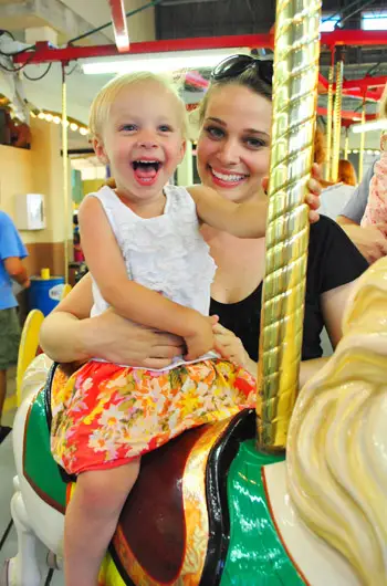 Strand Funland op carrousel