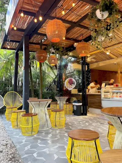 Jungle Decor Bij Aldo Gelato Winkel In Tulum Beach, Mexico