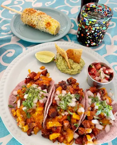 Taco's bij Turtle Bay Cafe in Akumal, Mexico