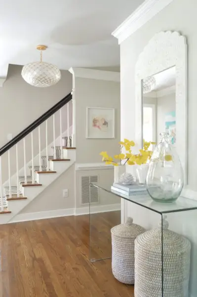 neutrale foyer beachy capiz licht gingkoblad