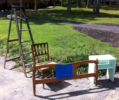 Venda de garagem 7 coisas grátis