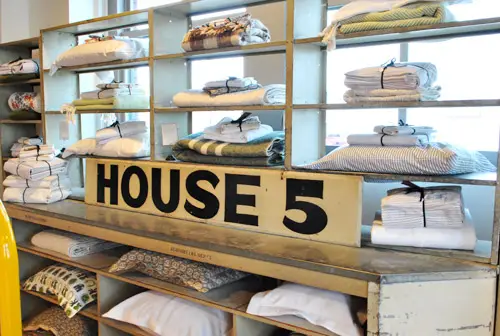 PDX スクールハウスのリネン