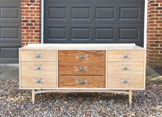 Hoe-tv-draden-Craigslist-dressoir-voor-verbergen