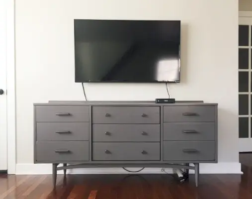 Hoe-tv-draden-te-televisie-aan-de-muur-te-verbergen