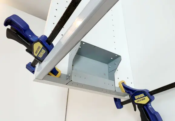 Ikea keuken installeer klem op kap