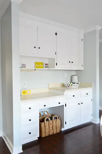 WhiteCabs NA Vertical Nook