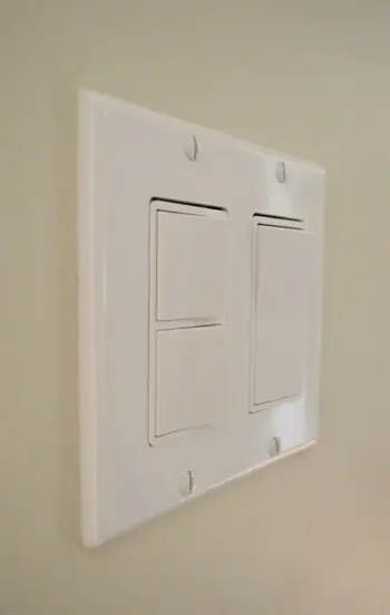 Novo interruptor do hall de entrada pintado