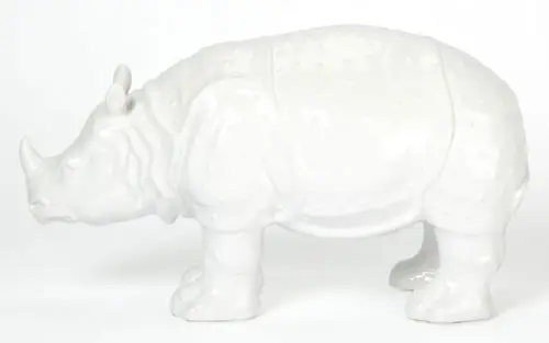 Op zoek naar een keramische neushoorn