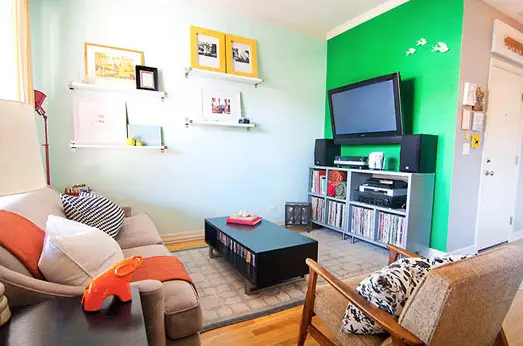 Medya Dolabının Üstüne Yerleşik Raflar Ekleme