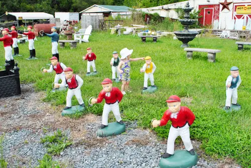 LaborDay Clara gazonornament